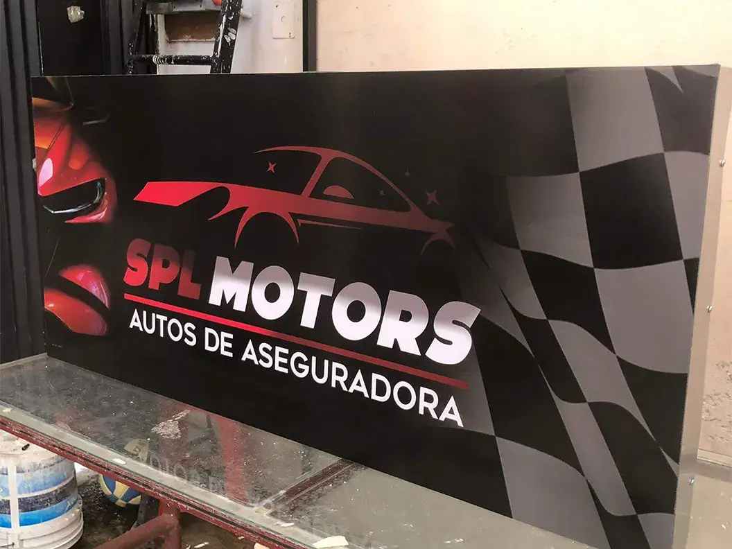 Anuncios Luminosos para Refaccionarias