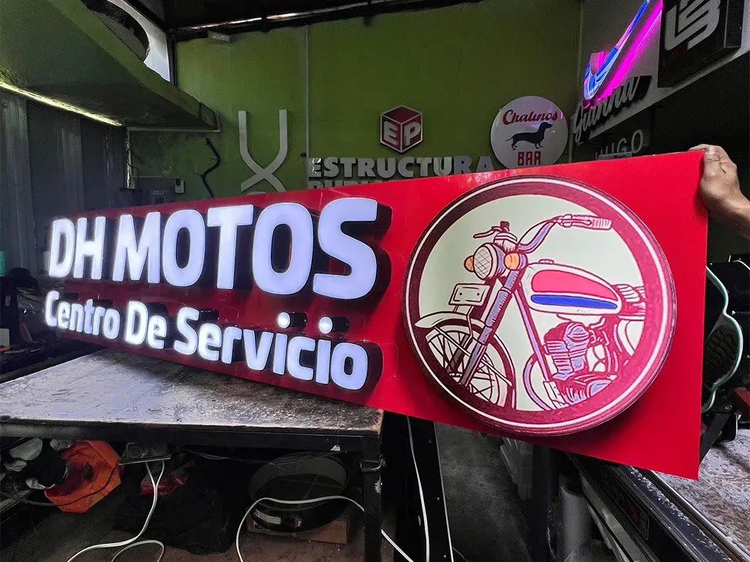 Anuncios Luminosos para Refaccionarias