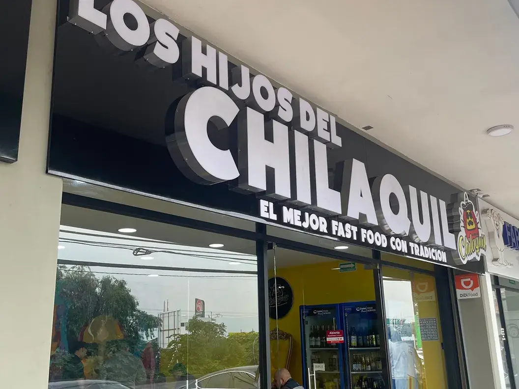 Anuncios Luminosos para Restaurantes y Cafeterías