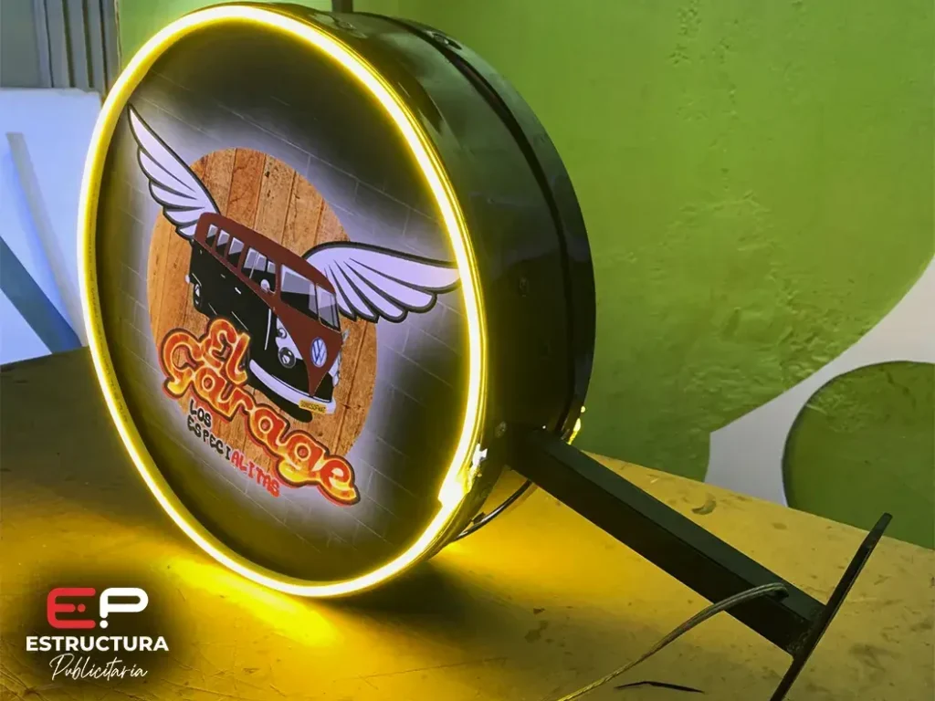 Bandera Luminosa 2 caras - Estructura Publicitaria México